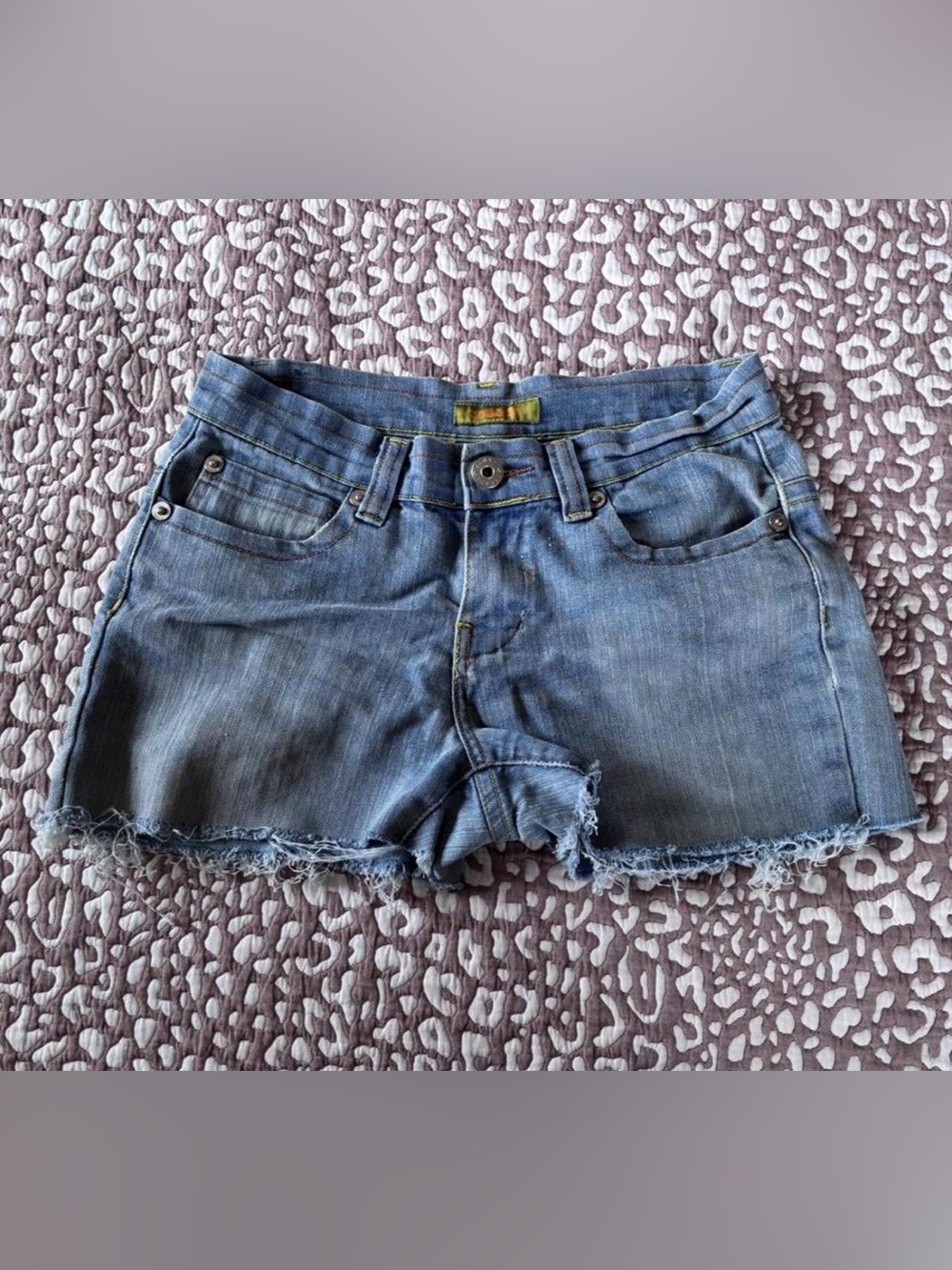 Low rise shorts